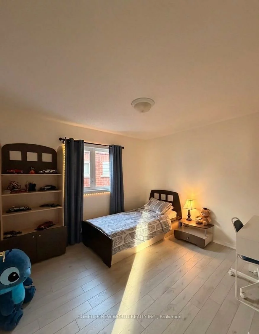 15, Hislop, Box Grove, Markham