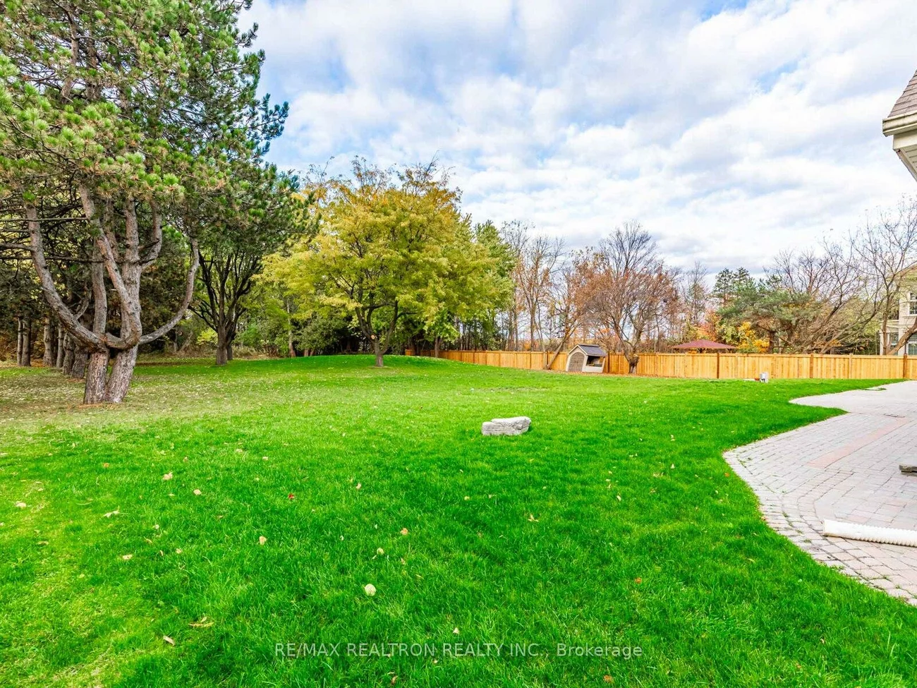 33, Carolwood, Rouge River Estates, Markham