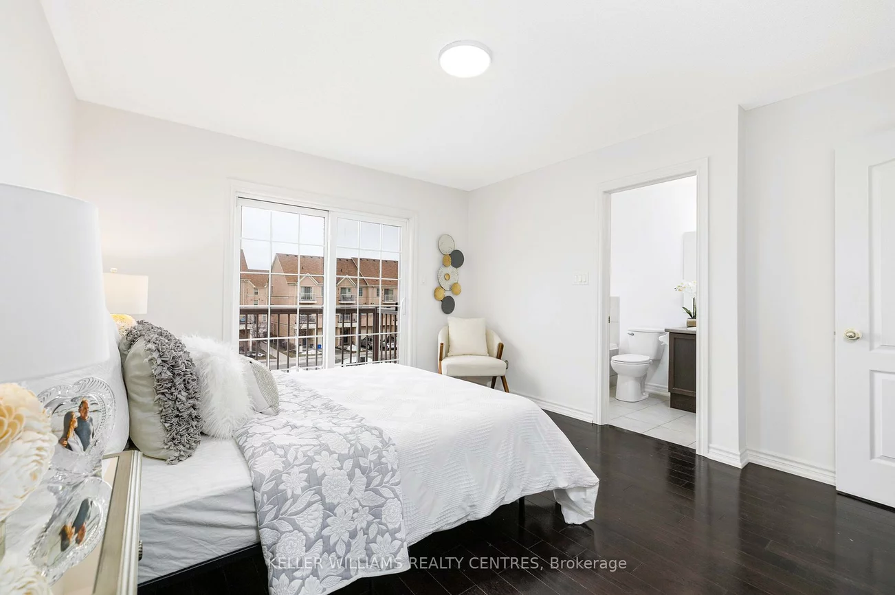 86, Donald Buttress, Cathedraltown, Markham