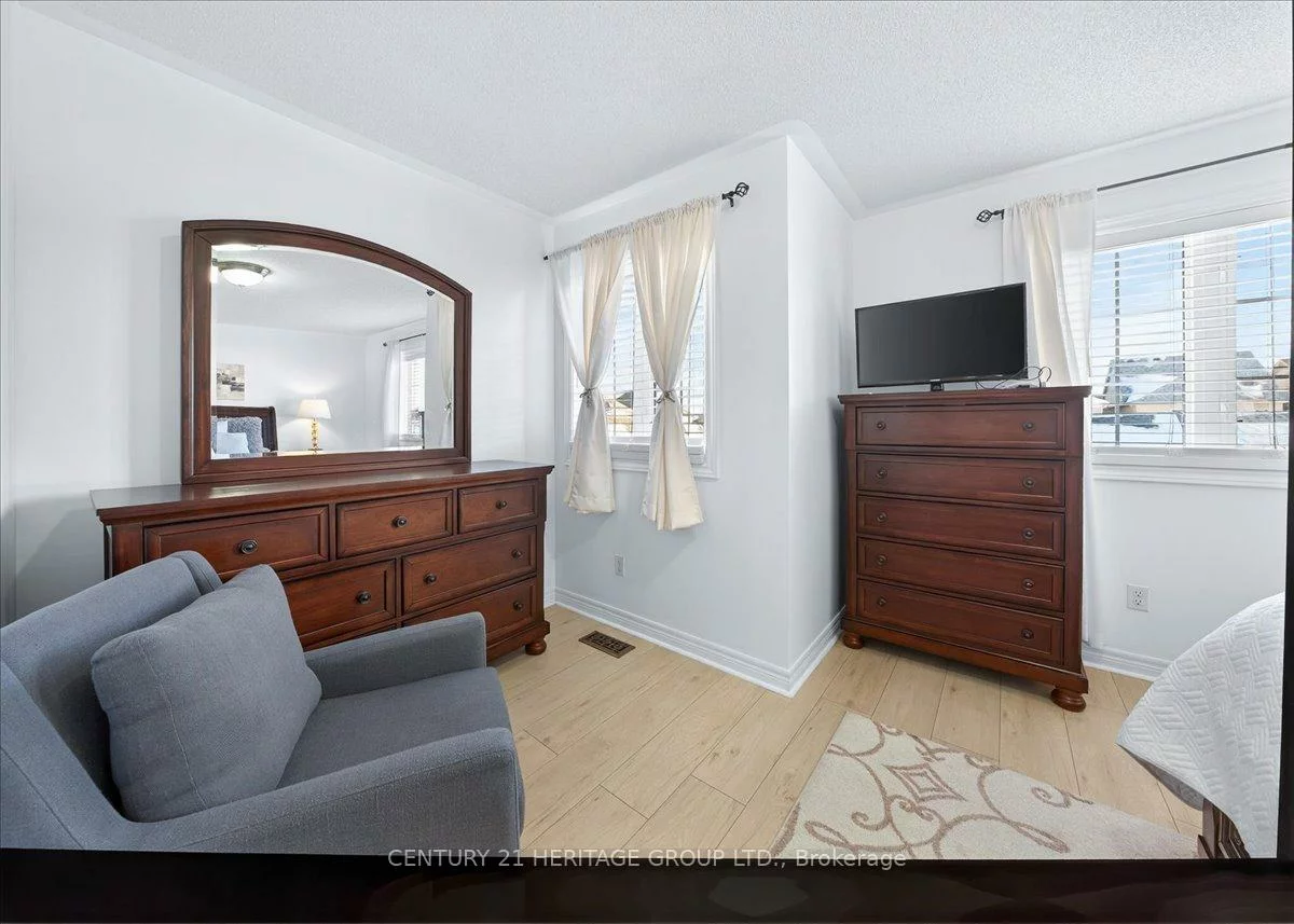 31, Kalvinster, Cornell, Markham