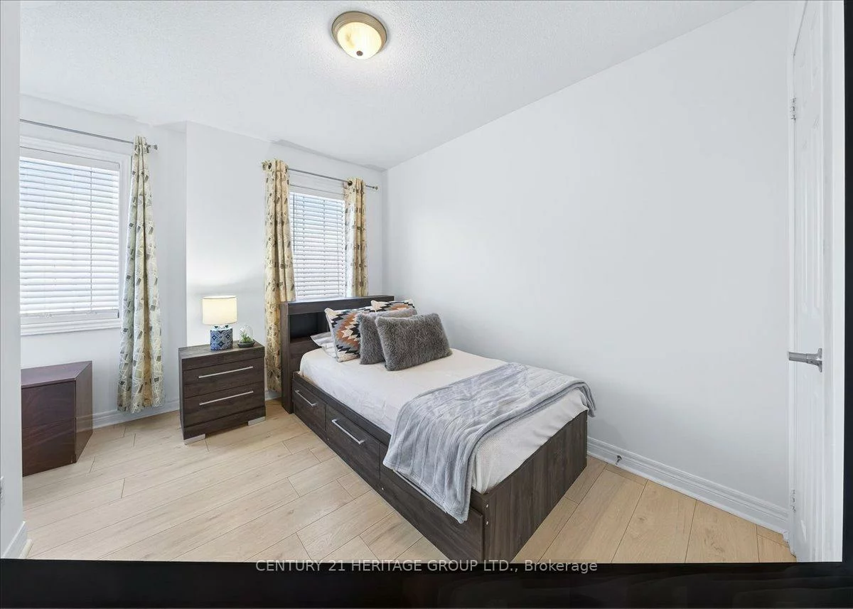 31, Kalvinster, Cornell, Markham