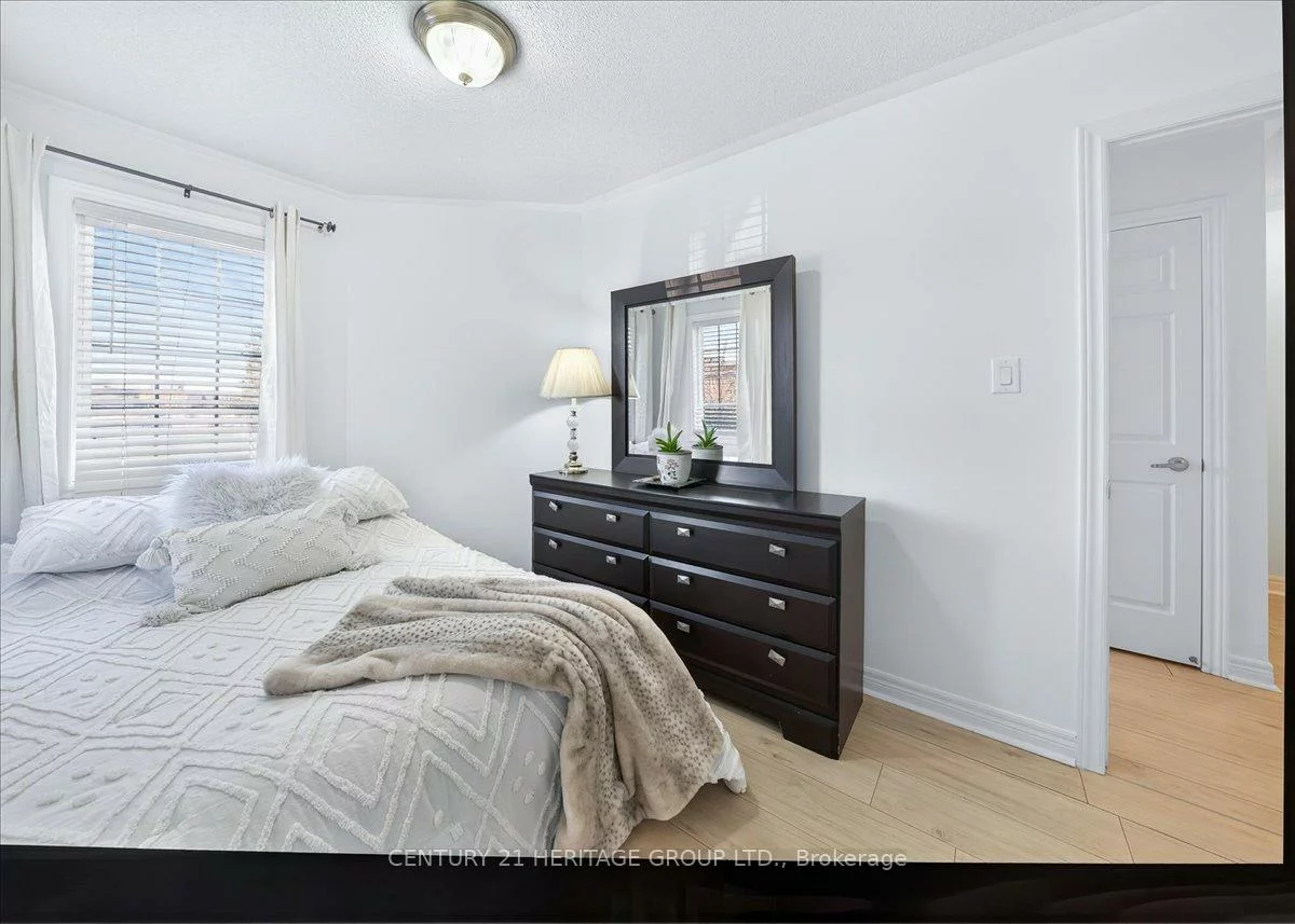 31, Kalvinster, Cornell, Markham