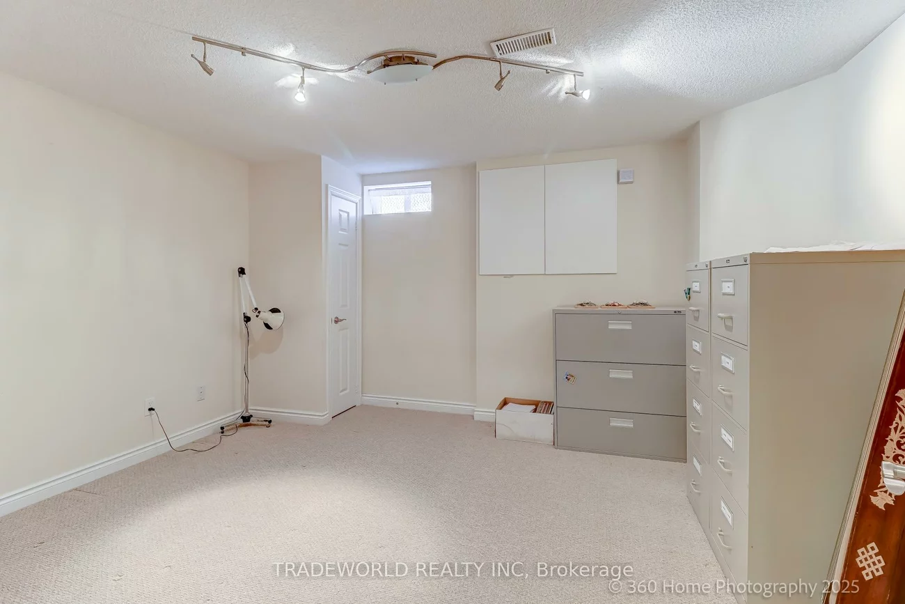 80, Eyer, Cachet, Markham