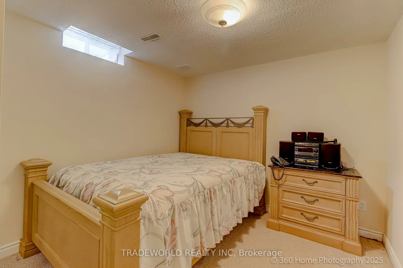 80, Eyer, Cachet, Markham