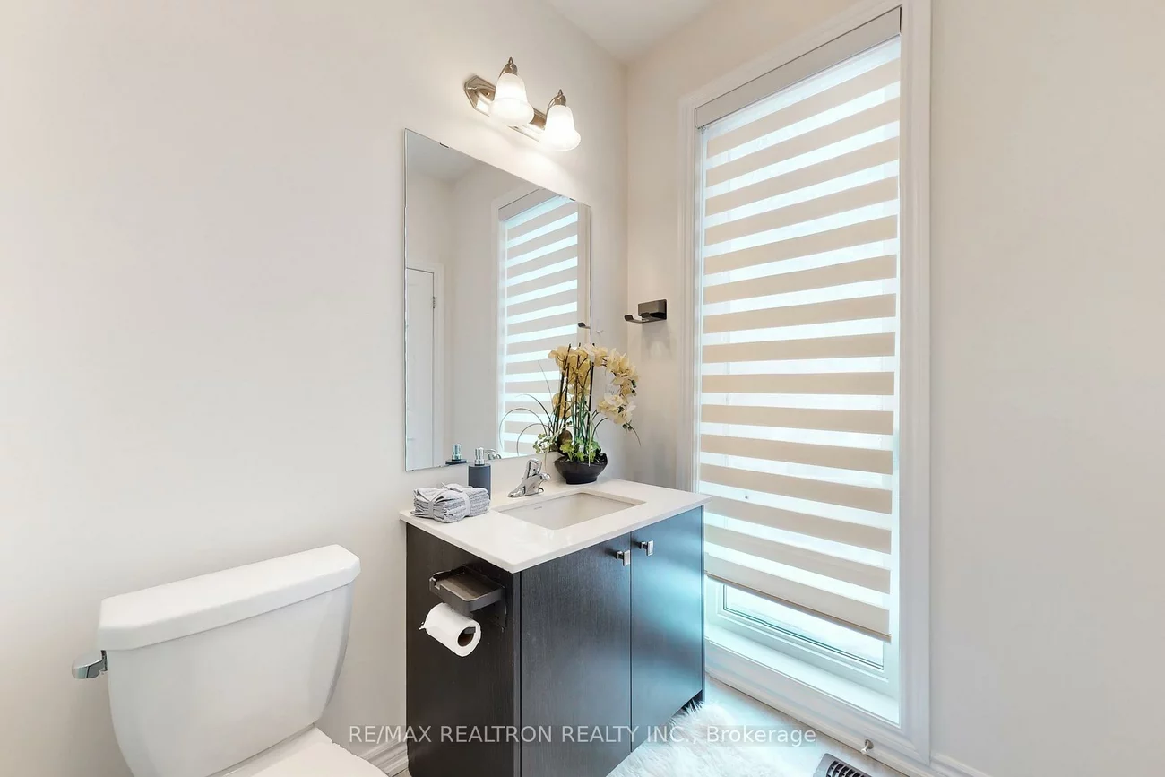 9, Breyworth, Victoria Square, Markham