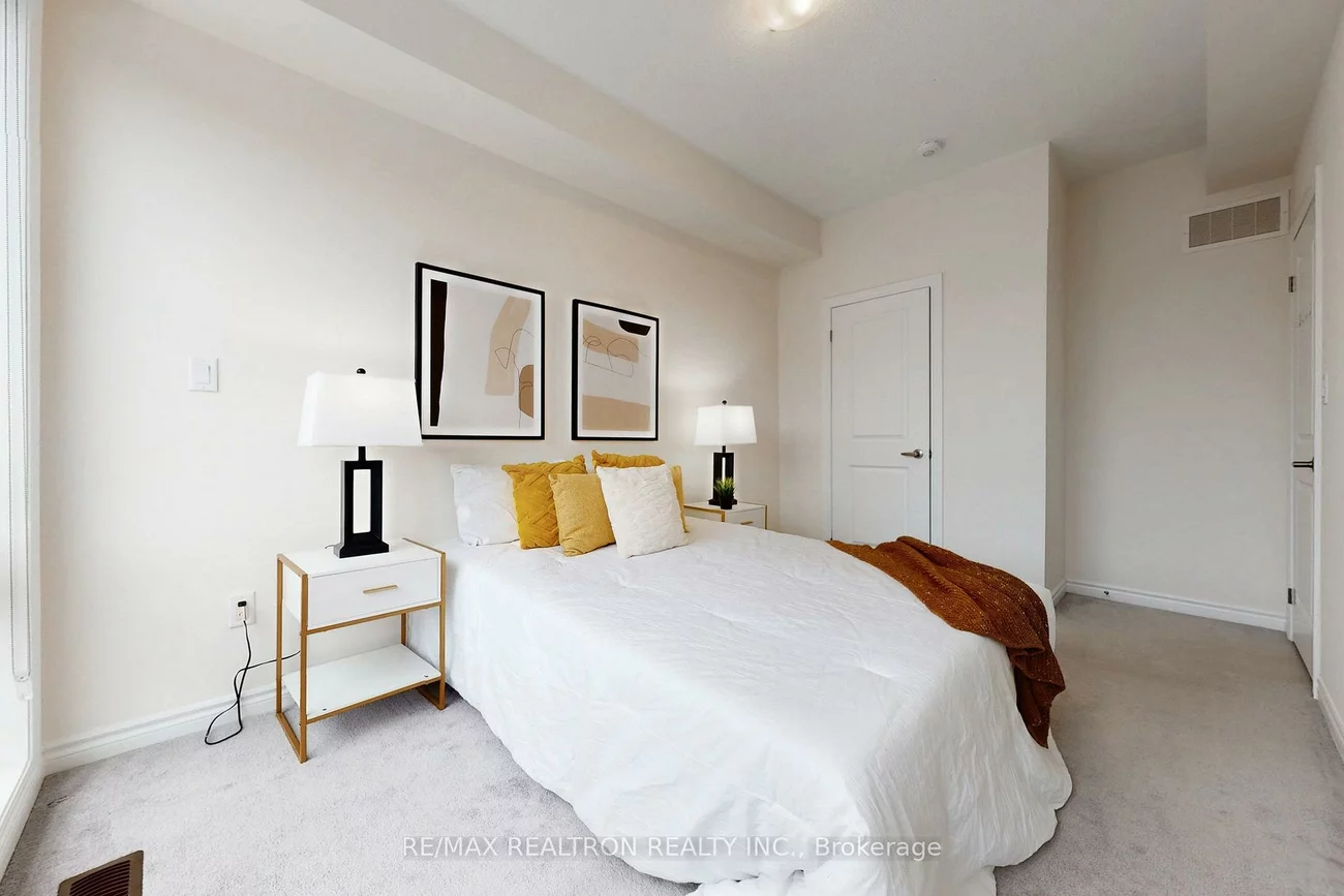 9, Breyworth, Victoria Square, Markham