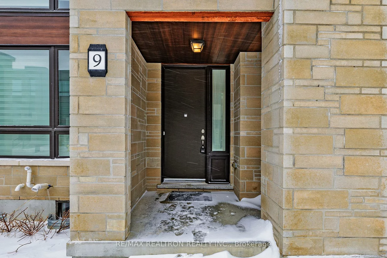 9, Breyworth, Victoria Square, Markham