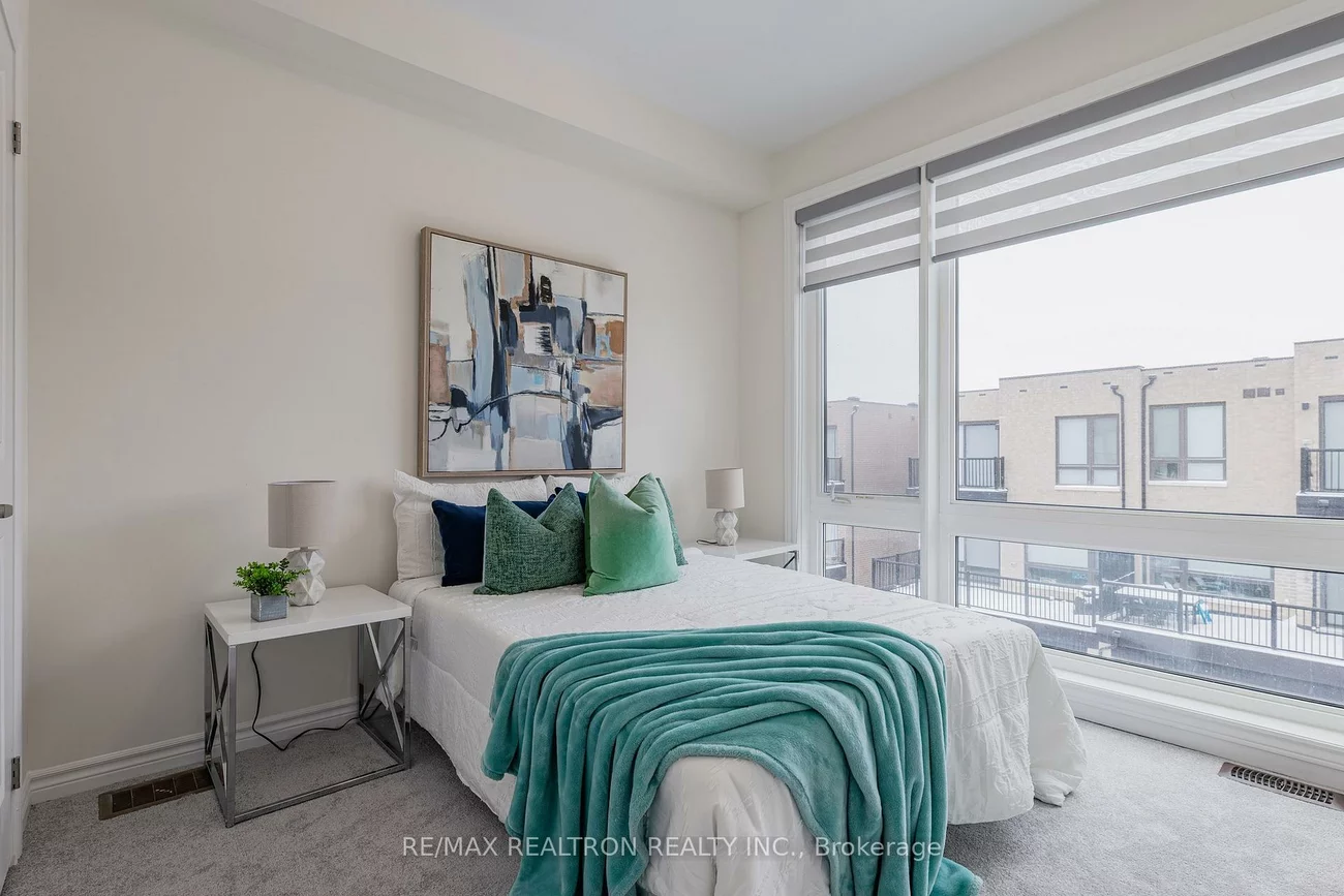 9, Breyworth, Victoria Square, Markham