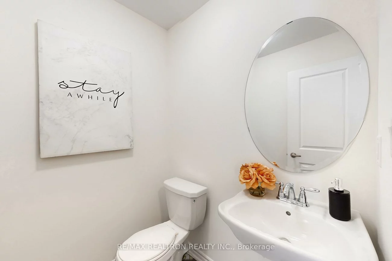 9, Breyworth, Victoria Square, Markham