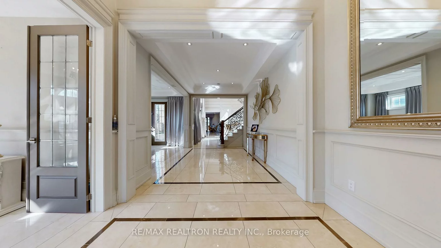 16, Rinas, Victoria Square, Markham