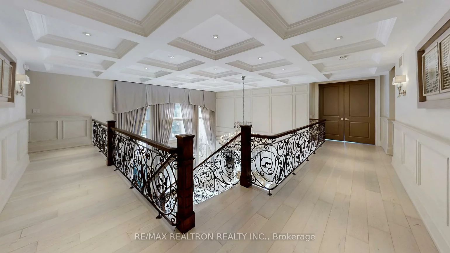 16, Rinas, Victoria Square, Markham