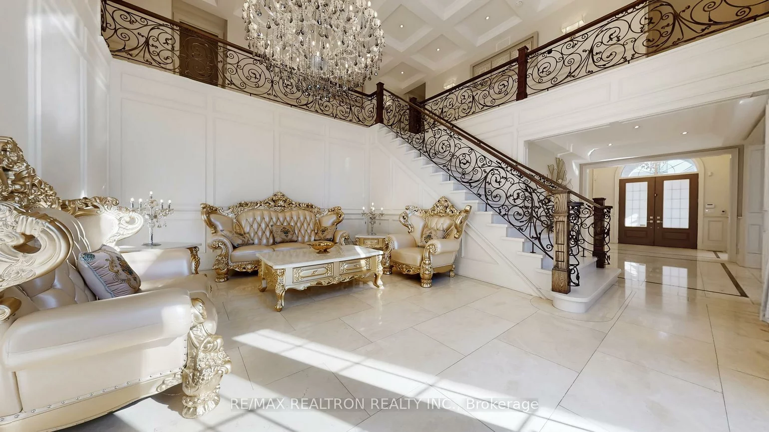 16, Rinas, Victoria Square, Markham