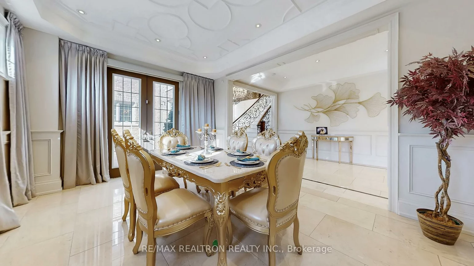 16, Rinas, Victoria Square, Markham