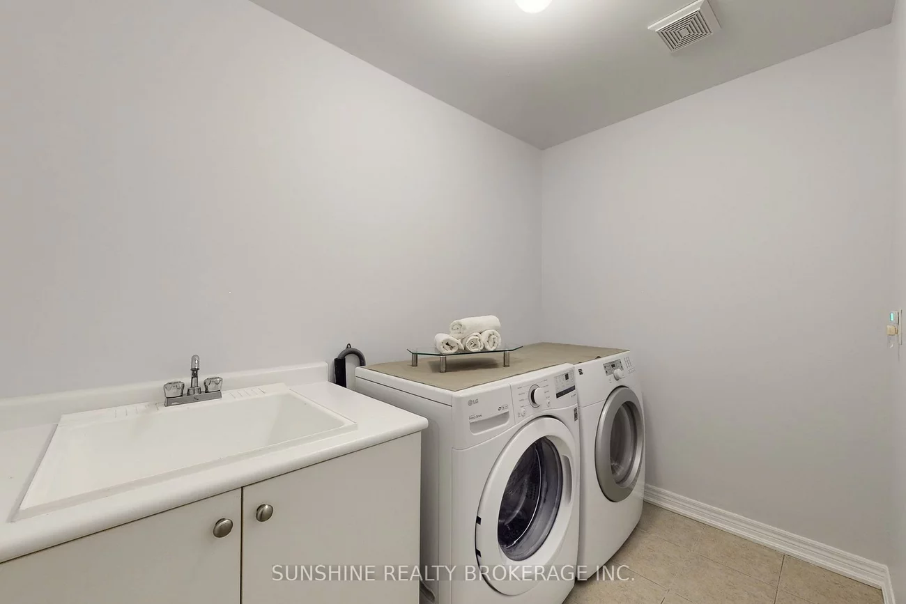 67, Pelister, Greensborough, Markham