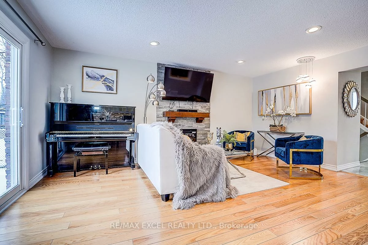 28, Holsworthy, German Mills, Markham