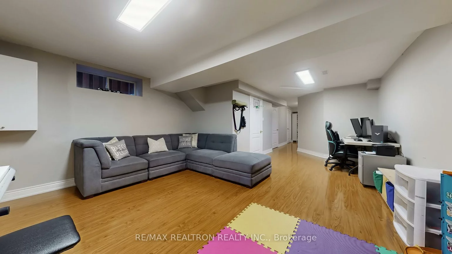 24, Glendennan, Cornell, Markham