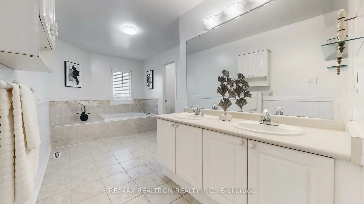 24, Glendennan, Cornell, Markham