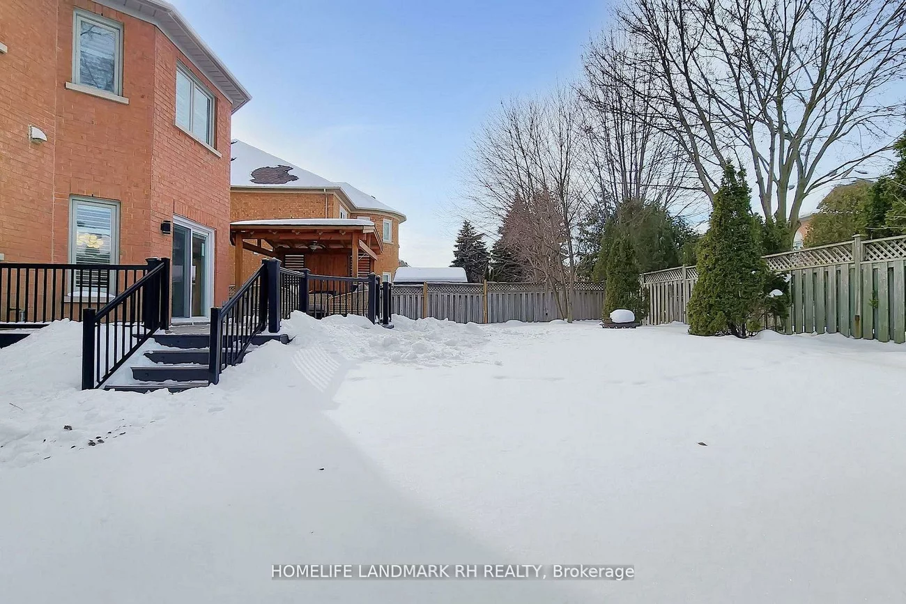 129, Golden Tulip, Cachet, Markham