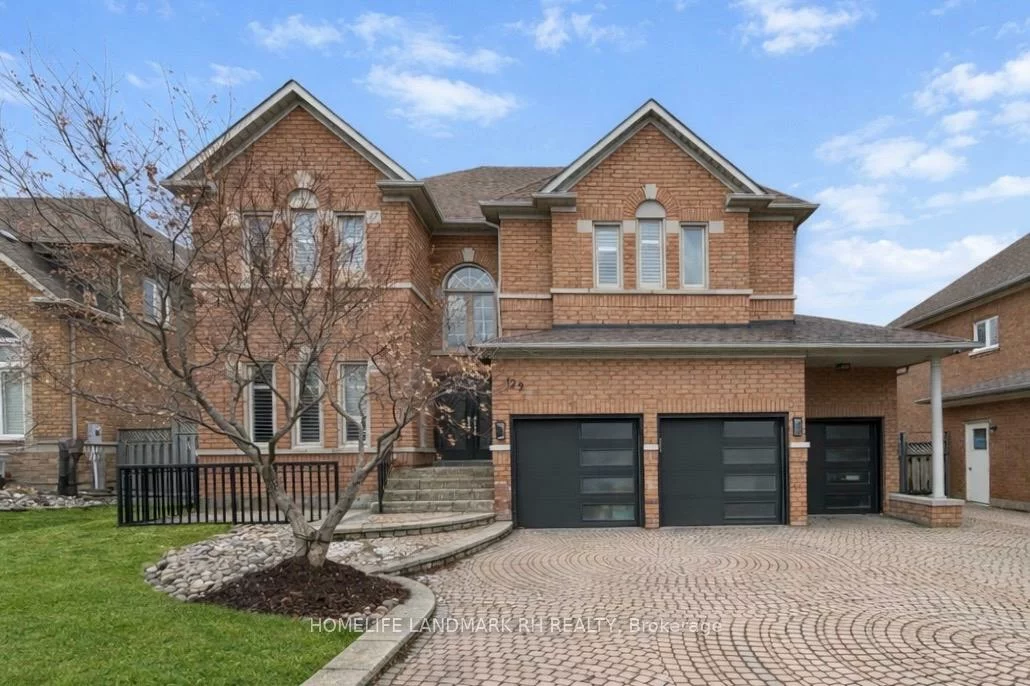 129, Golden Tulip, Cachet, Markham