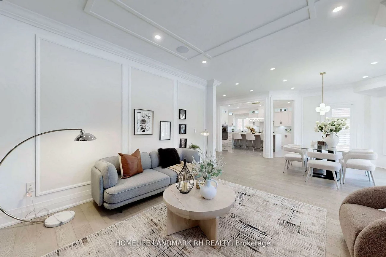 129, Golden Tulip, Cachet, Markham