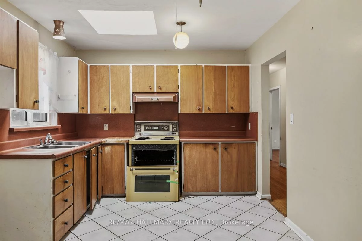 10, Henderson, Grandview, Markham