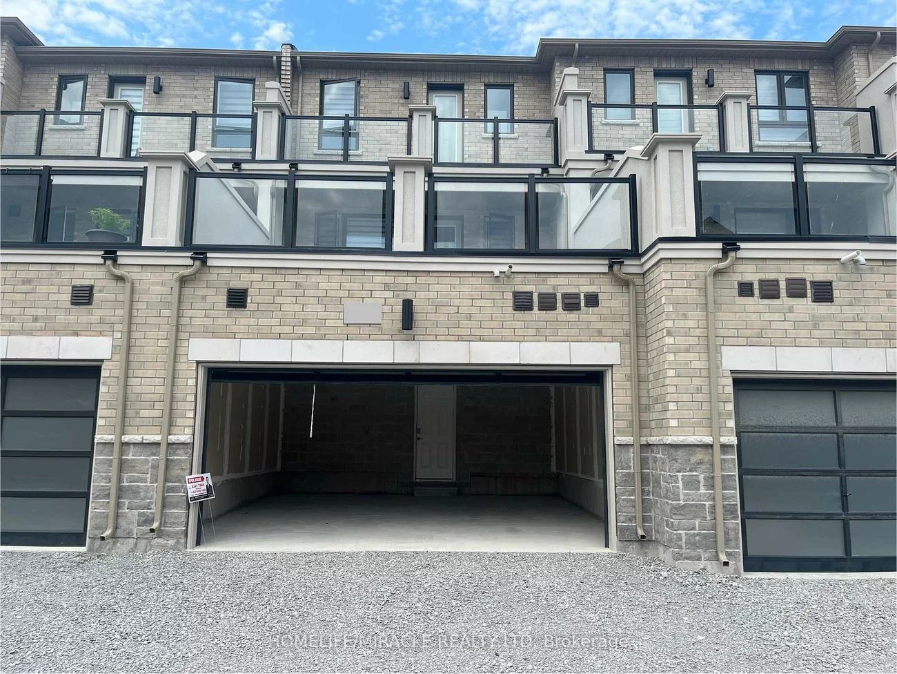197, Mumbai, Middlefield, Markham