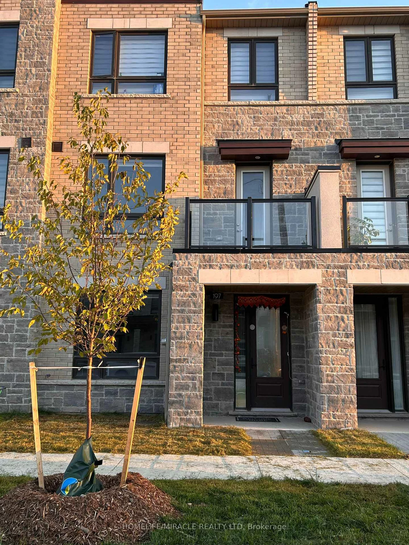 197, Mumbai, Middlefield, Markham