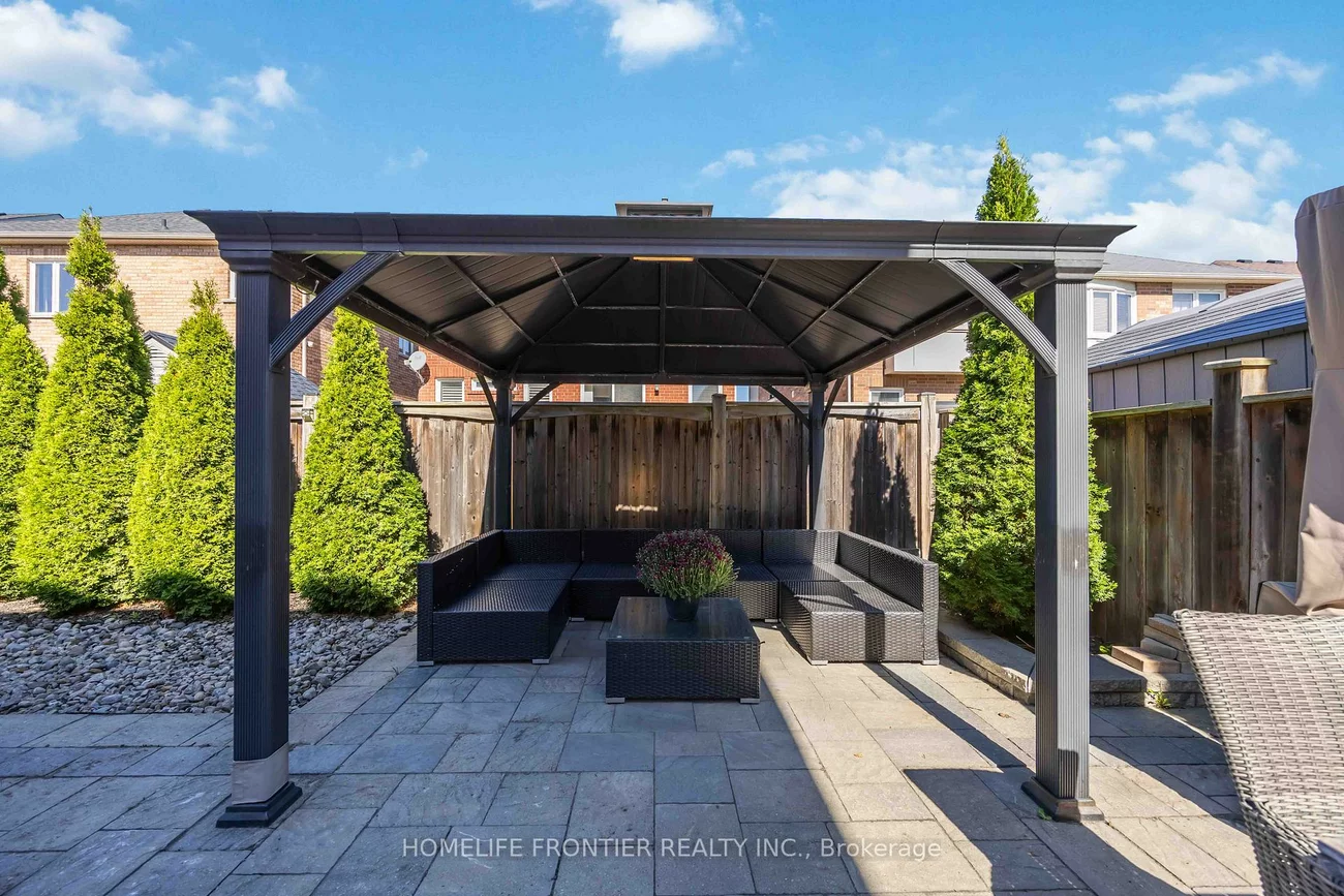 26, Barnstone, Wismer, Markham