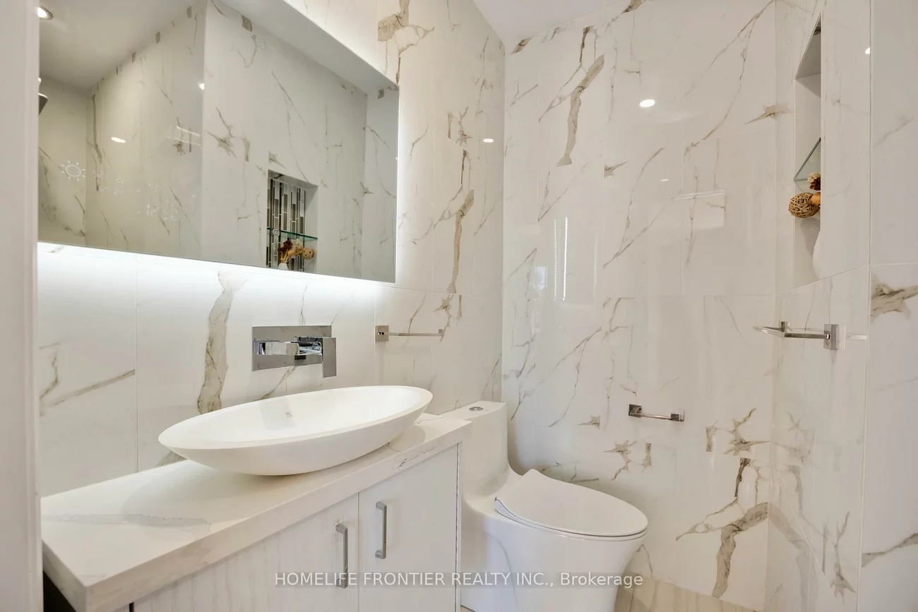 26, Barnstone, Wismer, Markham