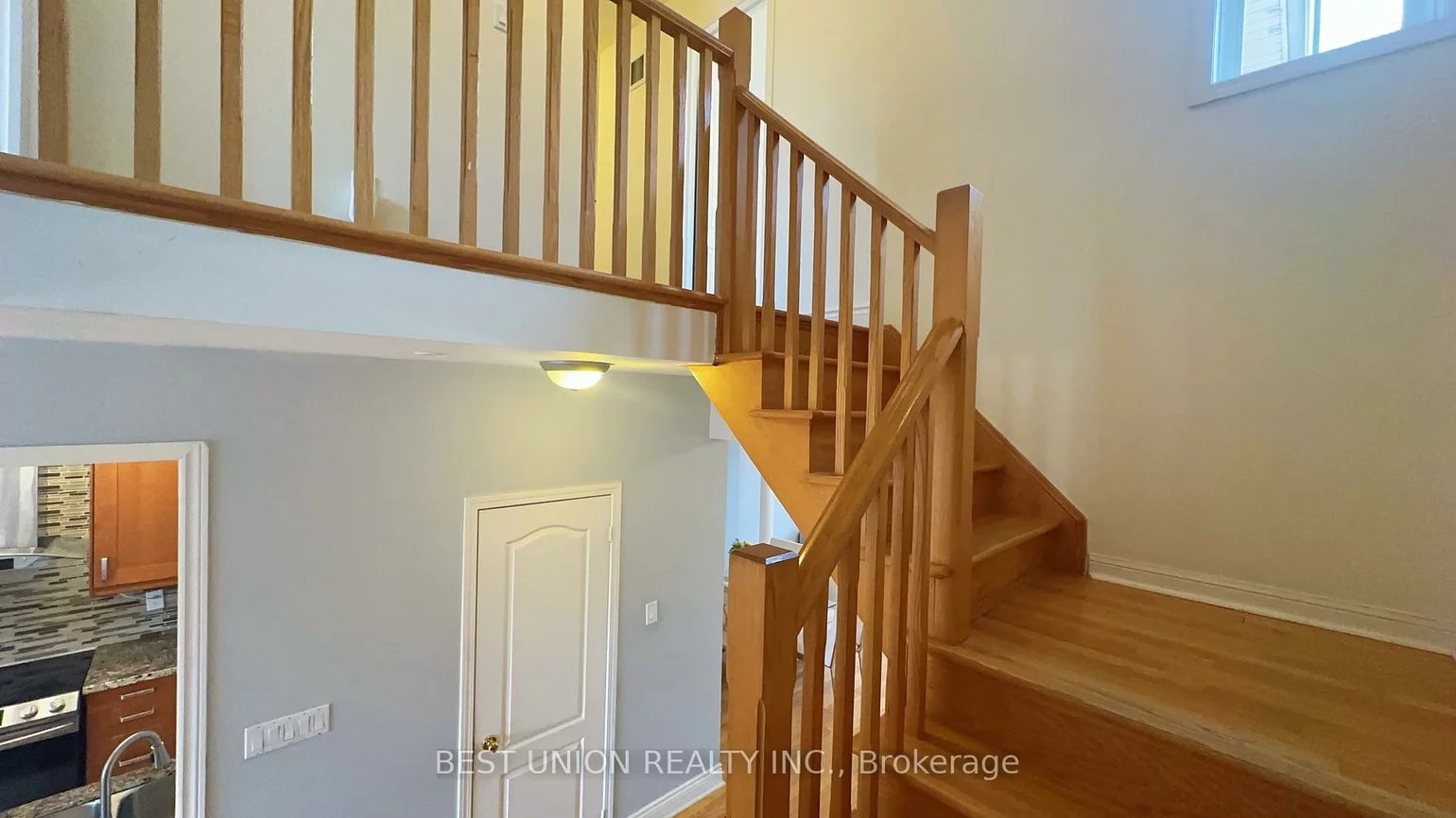 320, Country Glen, Cornell, Markham