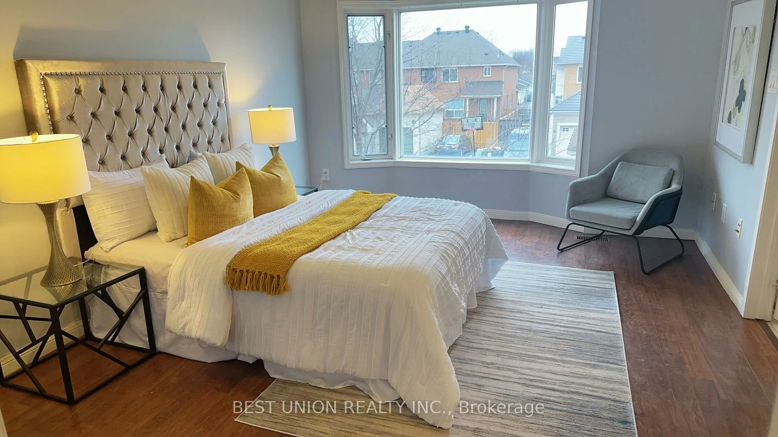 320, Country Glen, Cornell, Markham