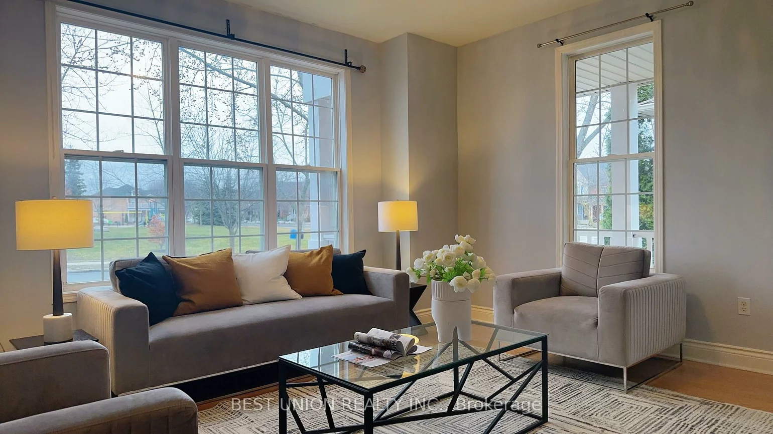 320, Country Glen, Cornell, Markham