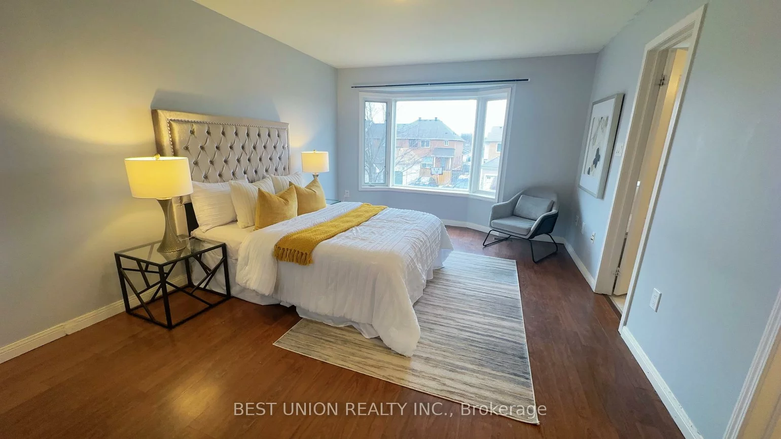 320, Country Glen, Cornell, Markham