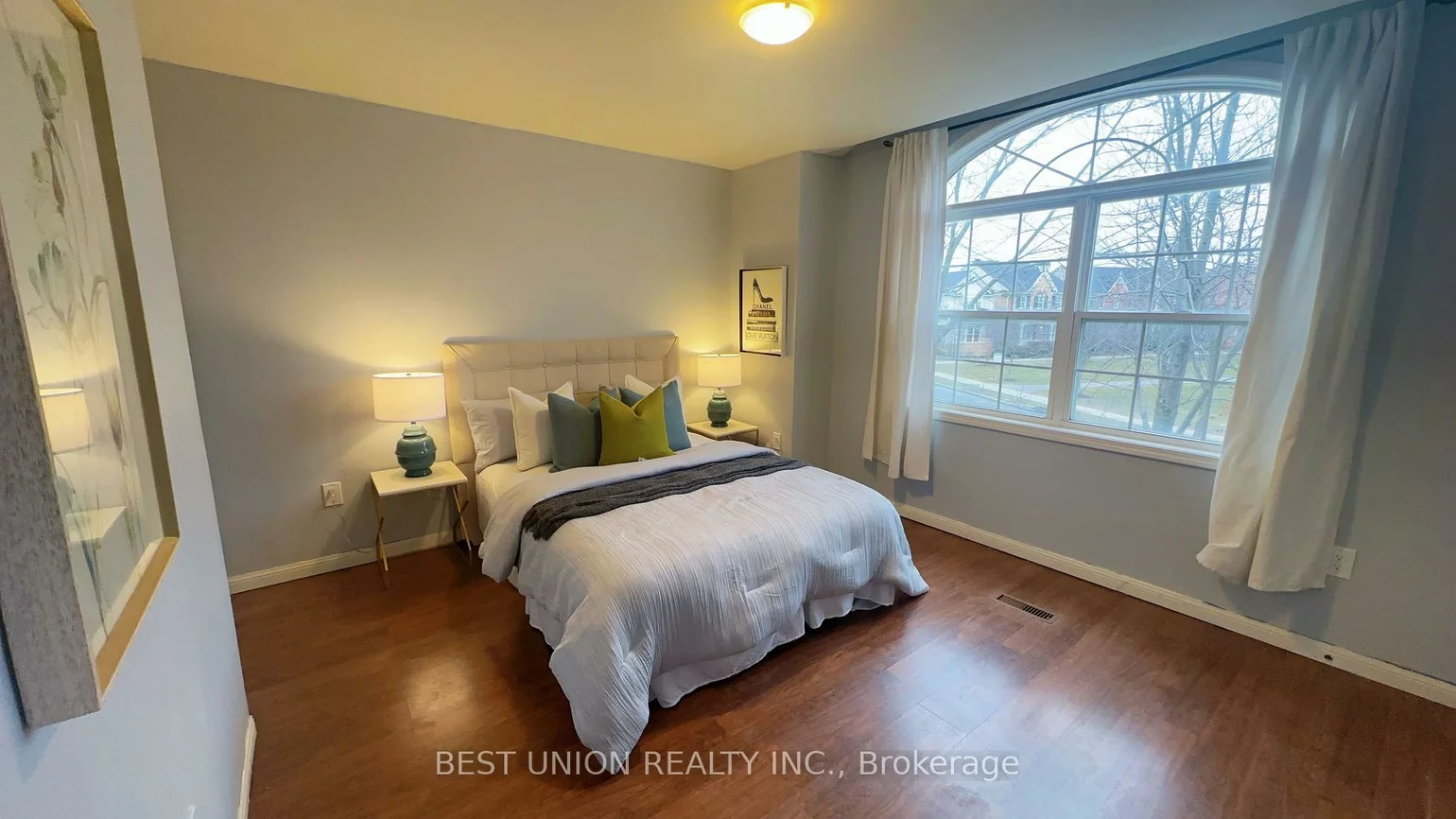 320, Country Glen, Cornell, Markham