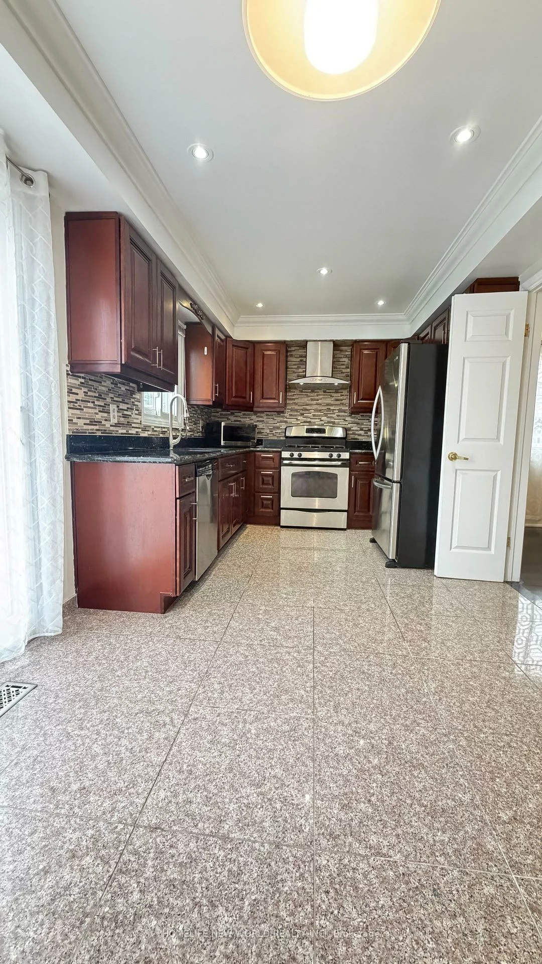 149, Huntington Park, Thornlea, Markham