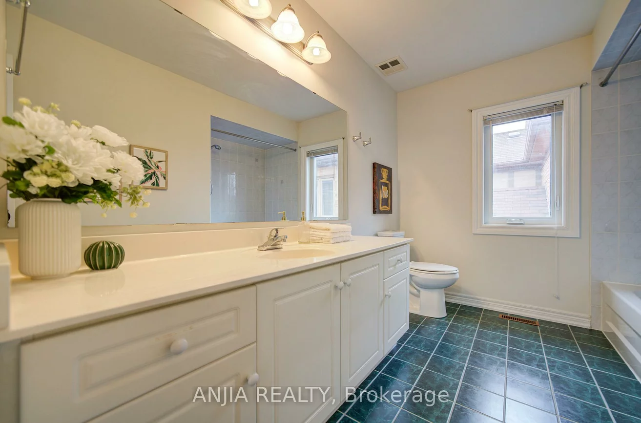 149, Quince, Rouge River Estates, Markham