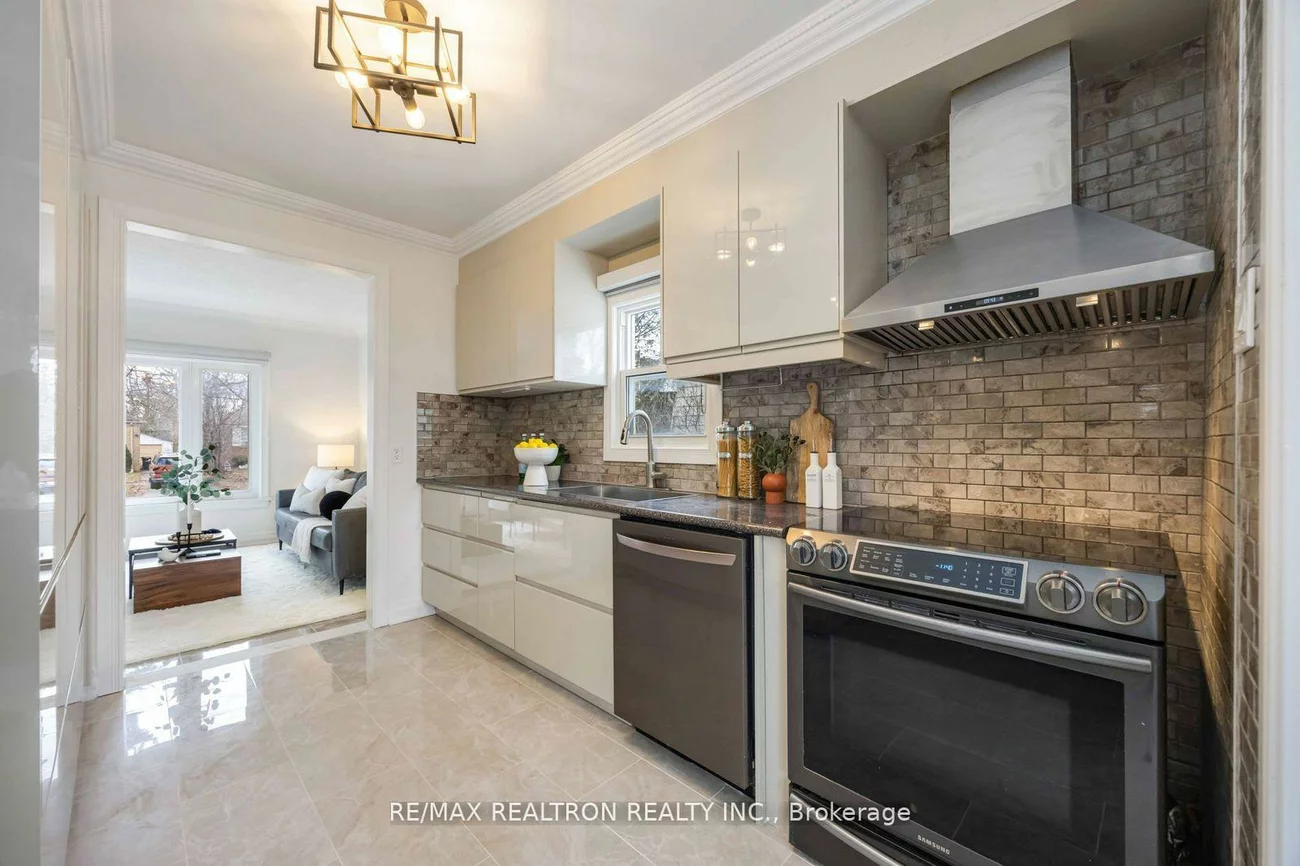 40, Highland Park, Grandview, Markham