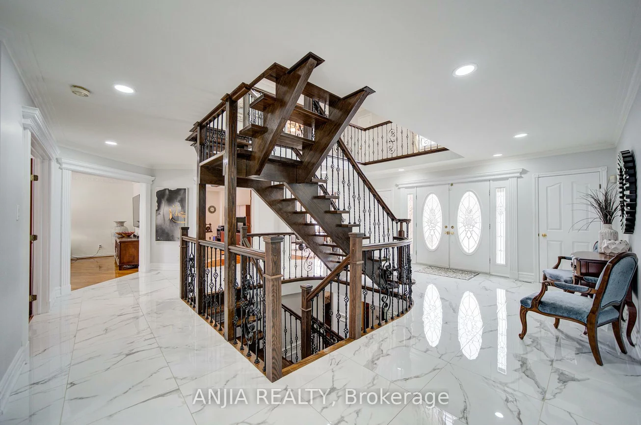 145, Beckenridge, Milliken Mills East, Markham