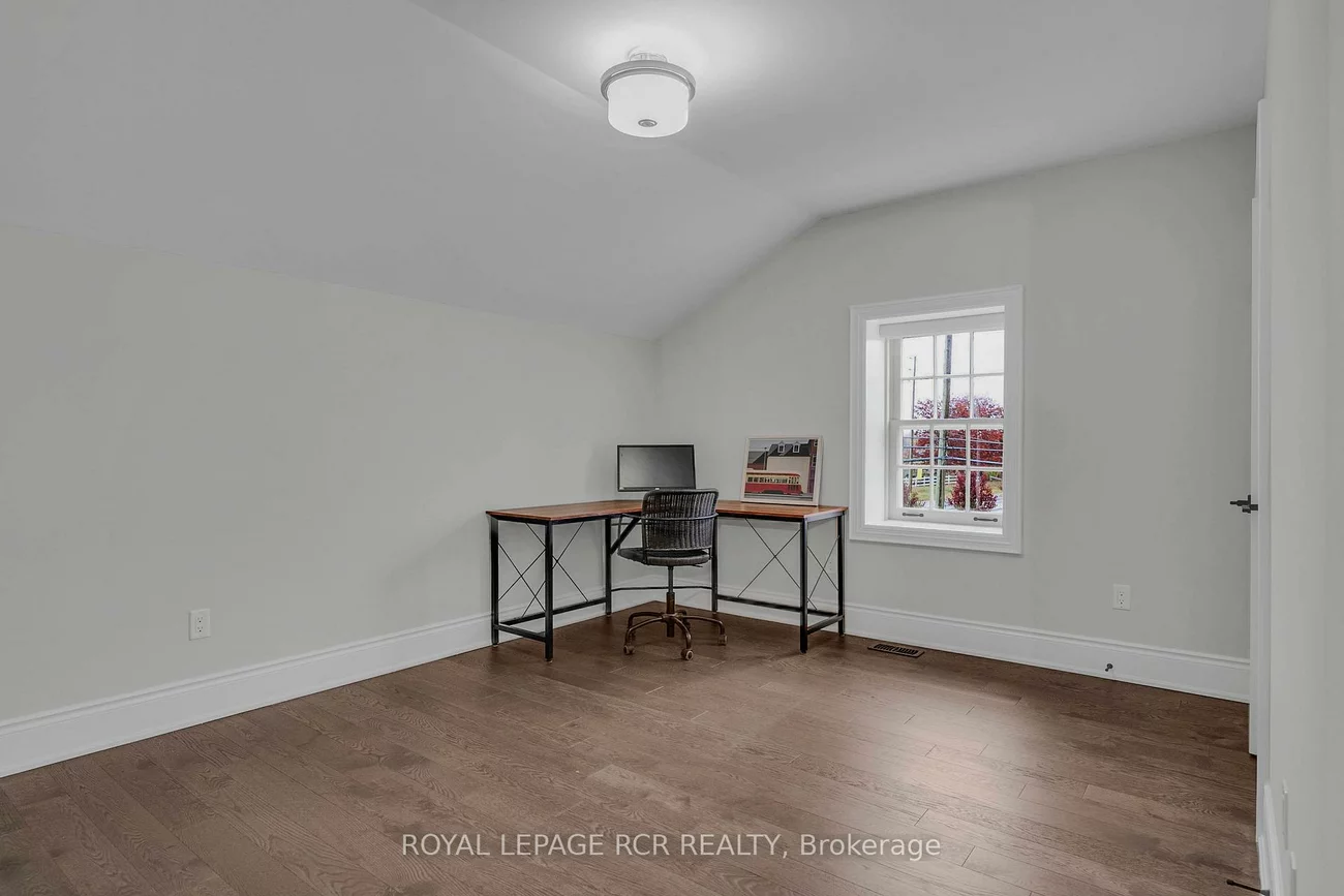 10961, Victoria Square, Victoria Square, Markham