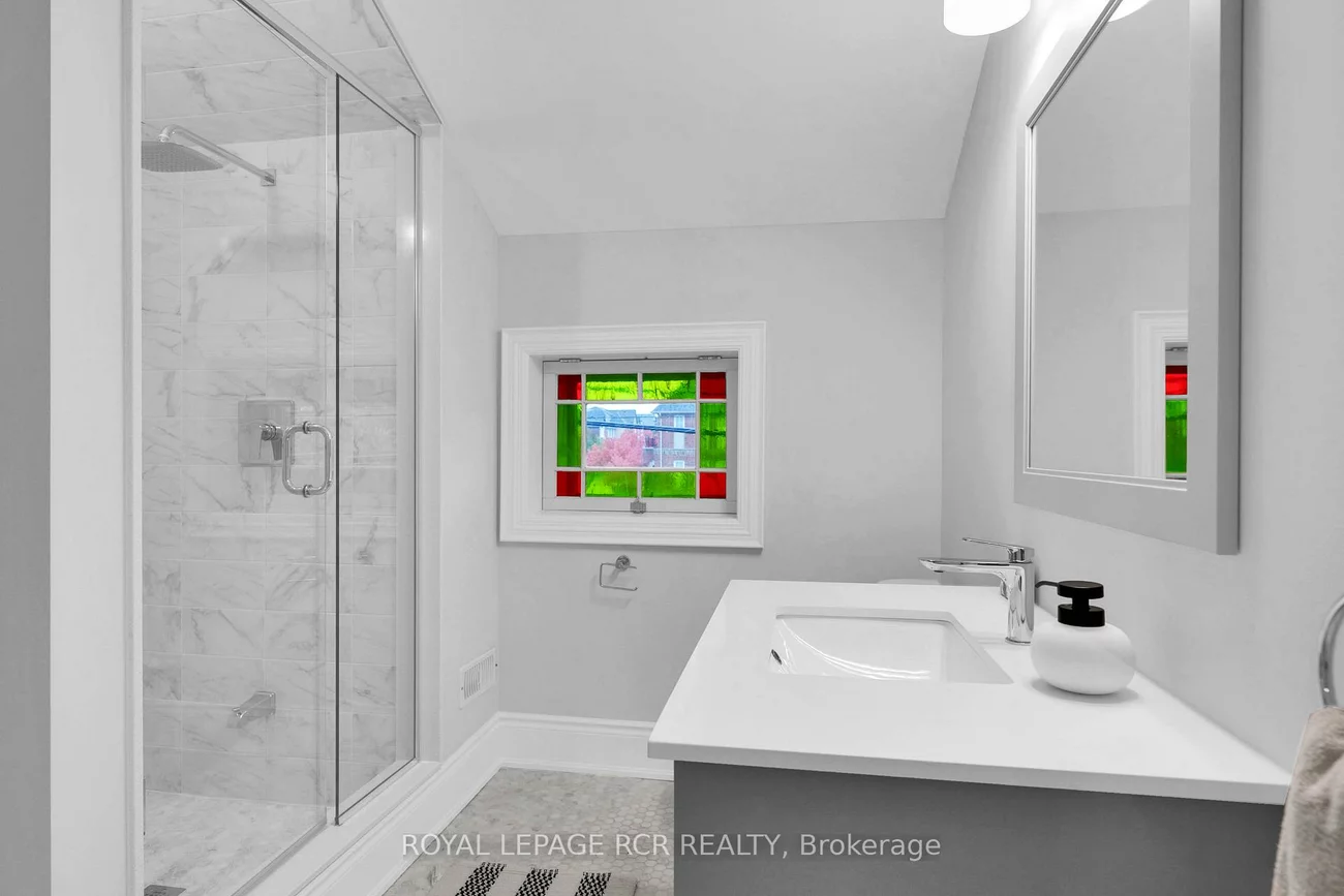 10961, Victoria Square, Victoria Square, Markham