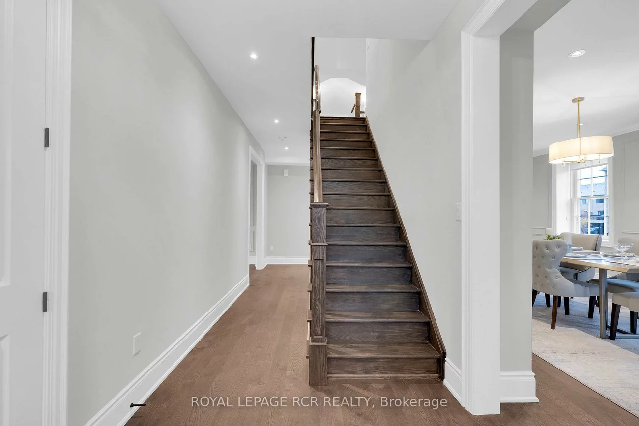 10961, Victoria Square, Victoria Square, Markham