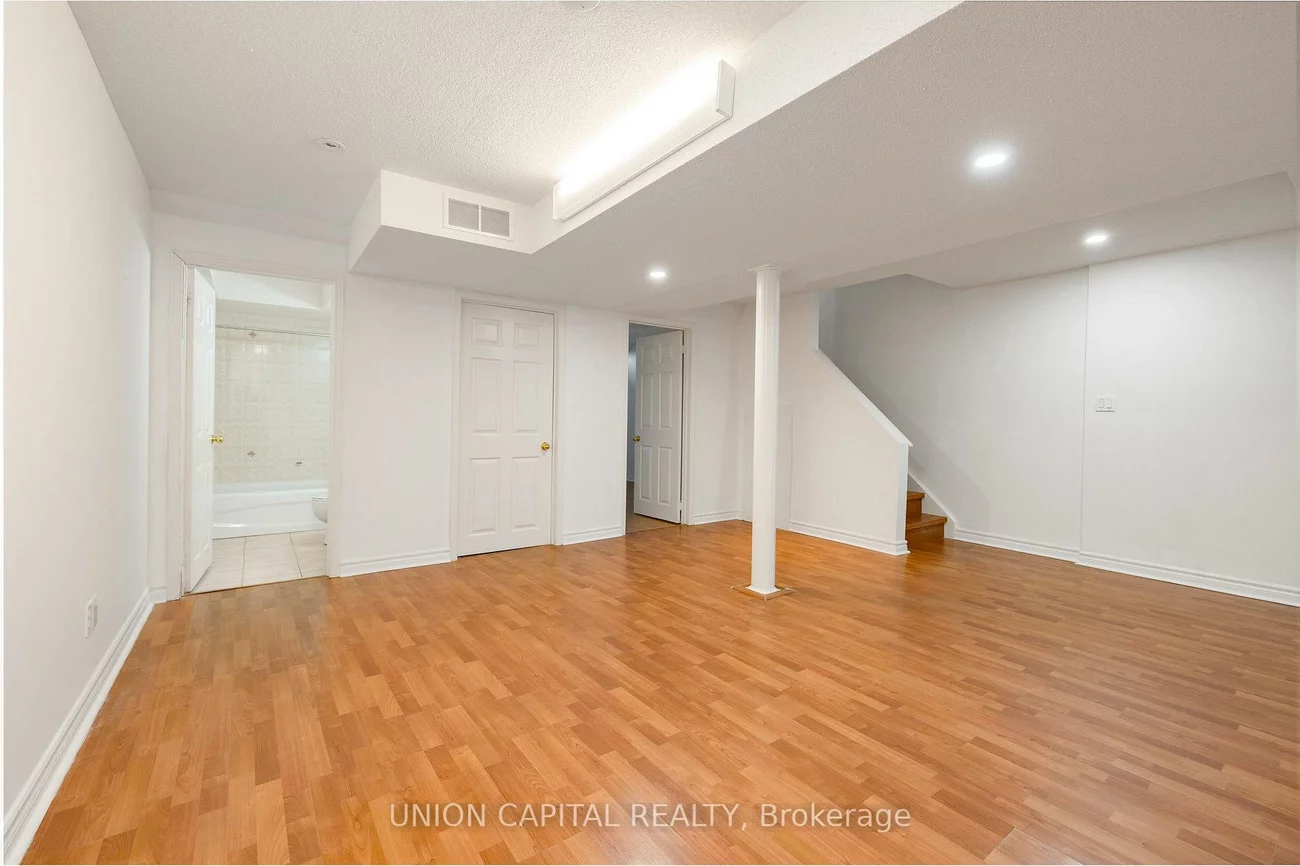 29, Queen's Plate, Angus Glen, Markham