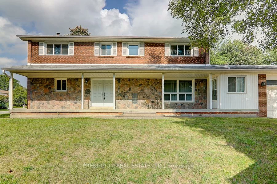 57, Laureleaf, Bayview Glen, Markham