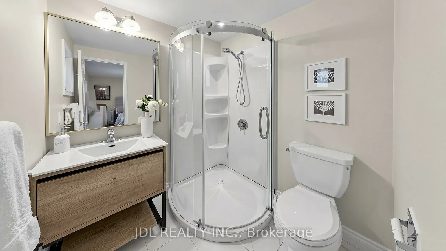 16, Breckonwood, Aileen-Willowbrook, Markham