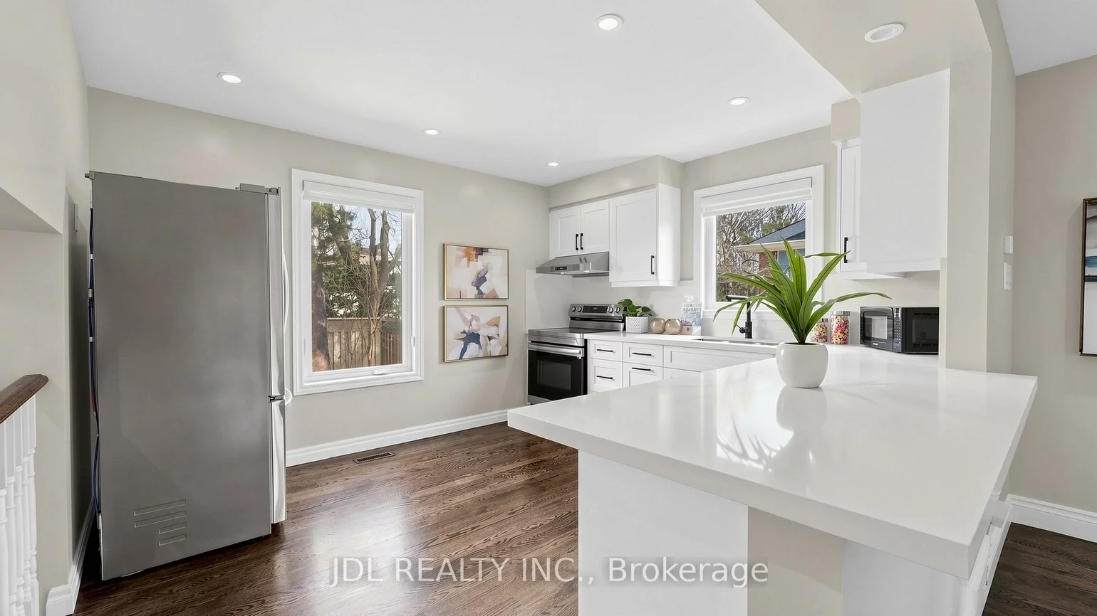 16, Breckonwood, Aileen-Willowbrook, Markham