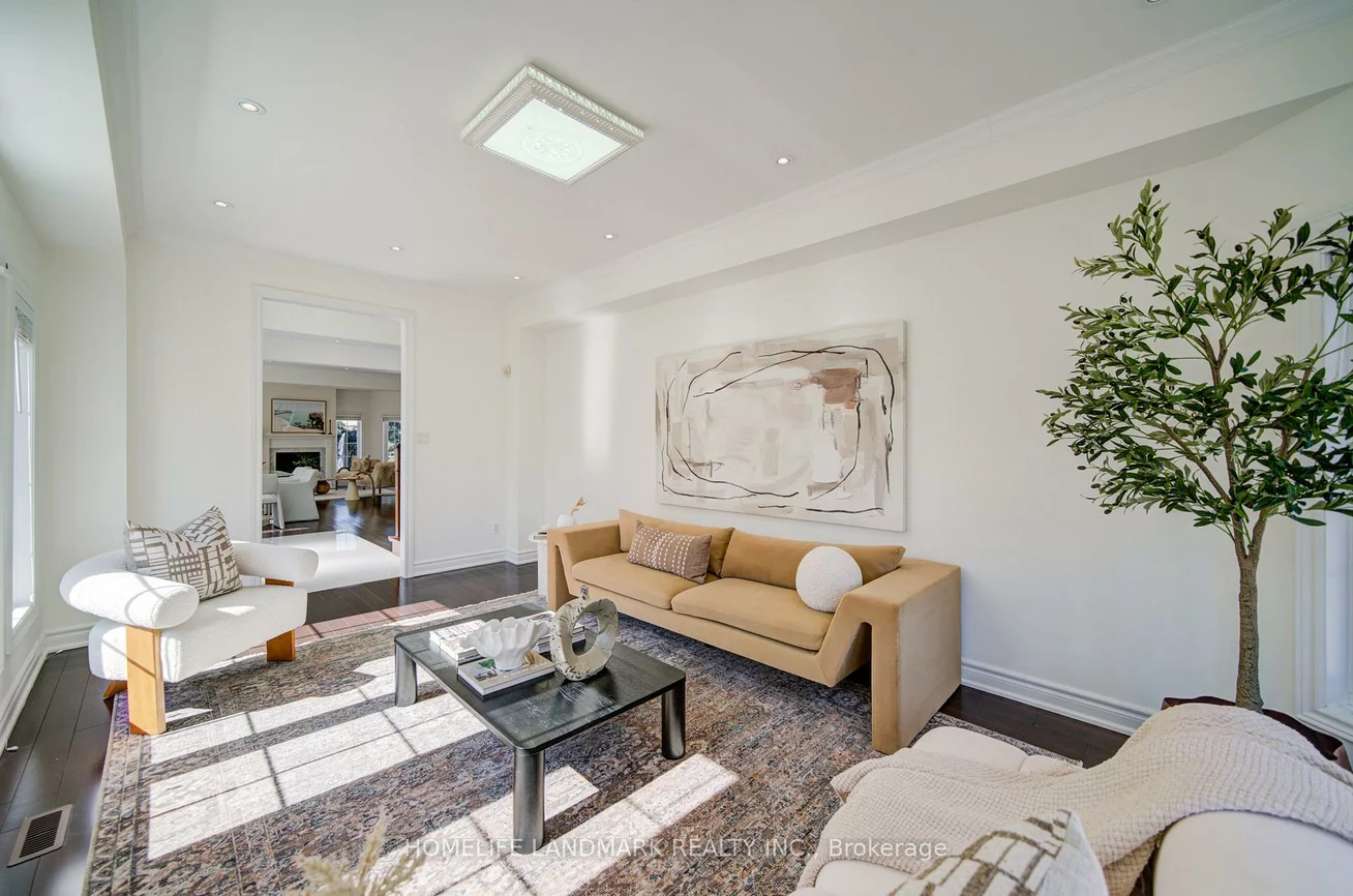 282, Manhattan, Markville, Markham