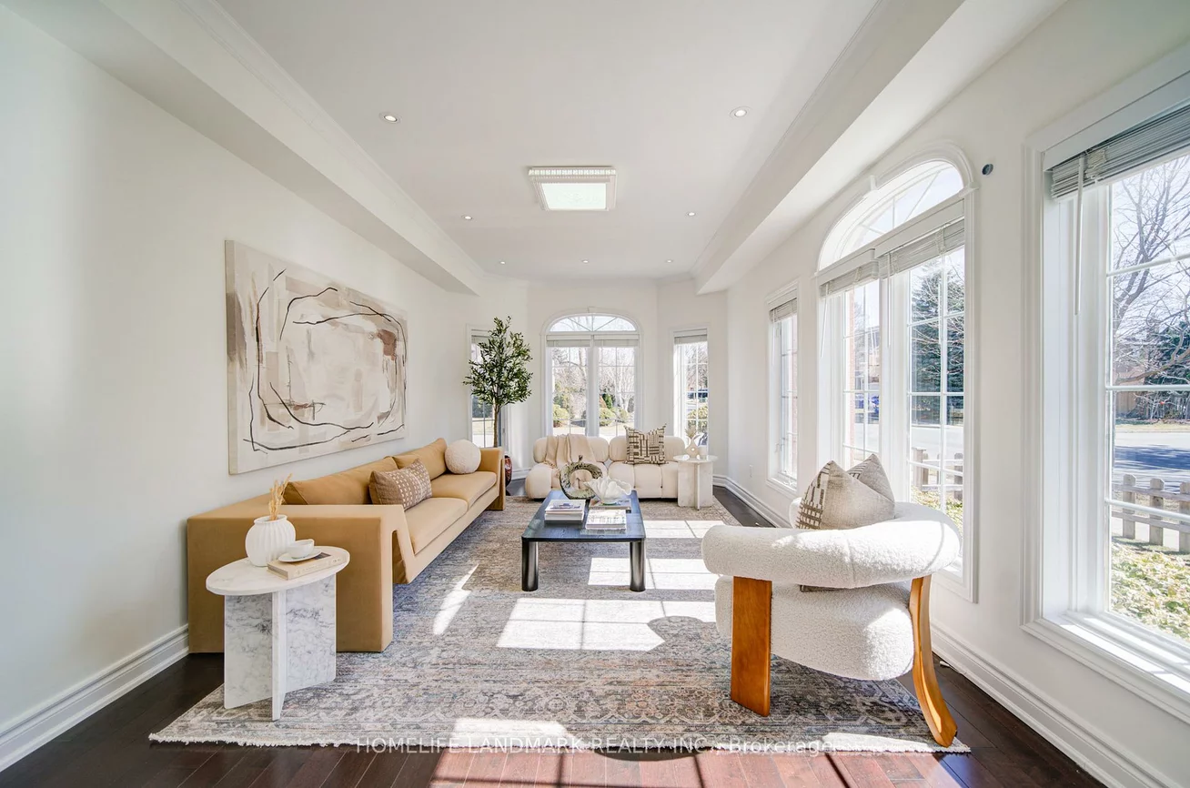 282, Manhattan, Markville, Markham