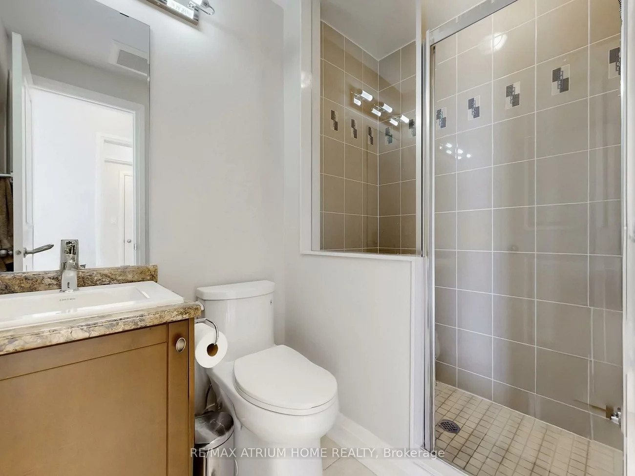 18, Teasel, Unionville, Markham