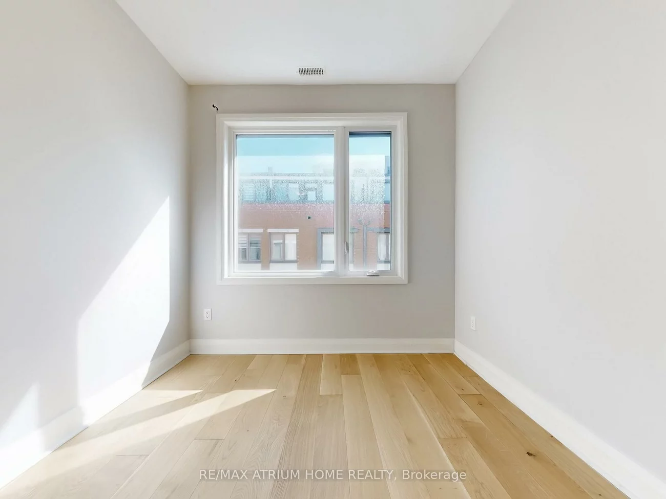 18, Teasel, Unionville, Markham