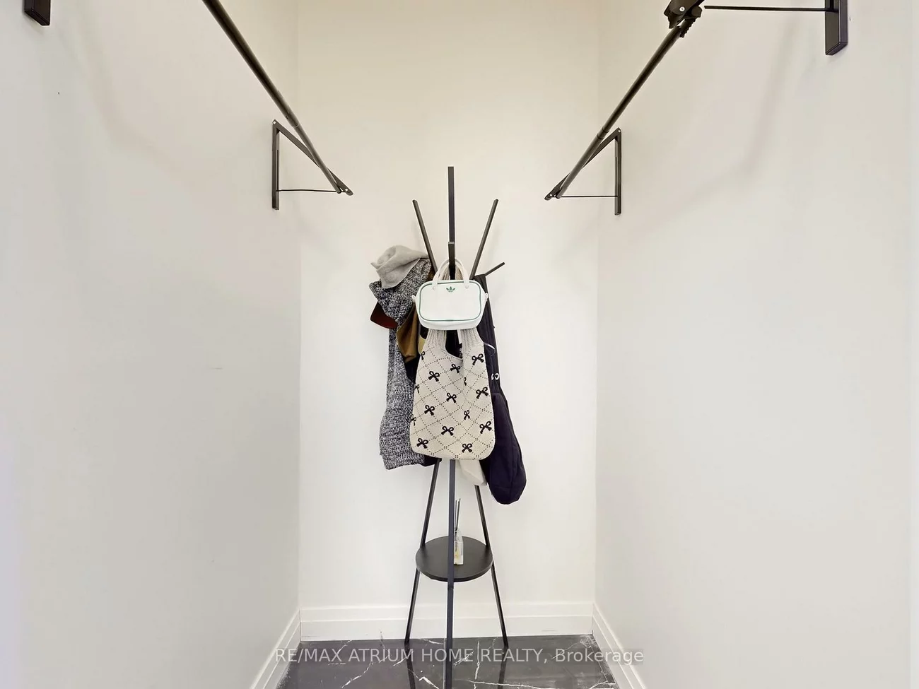 18, Teasel, Unionville, Markham